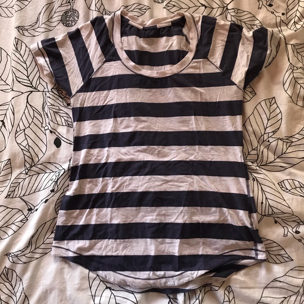 LuLulemon striped lounge shirt